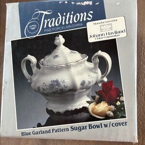 Haviland Blue Garland Sugar Bowl with Cover